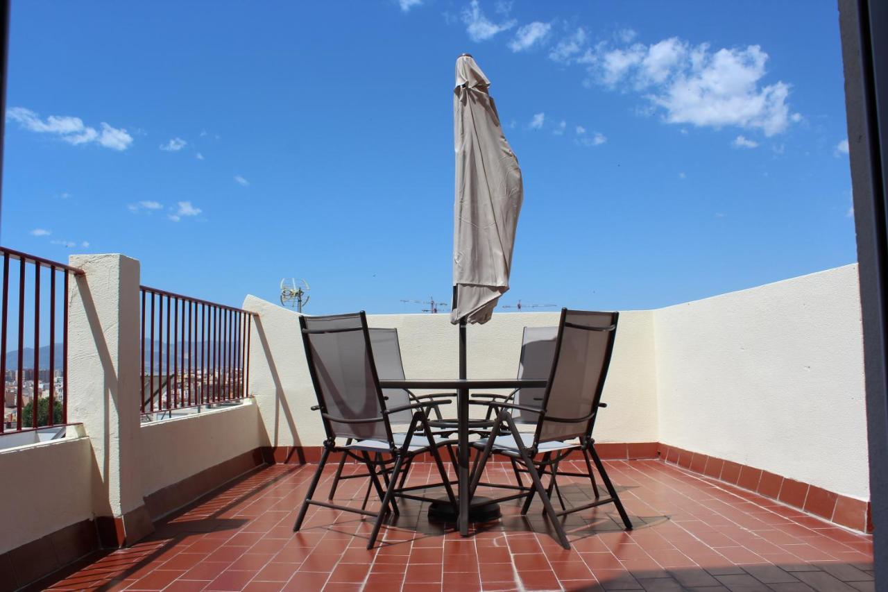 Beautiful Brand New 2 Bedroom Flat With Terrace Malaga Luaran gambar