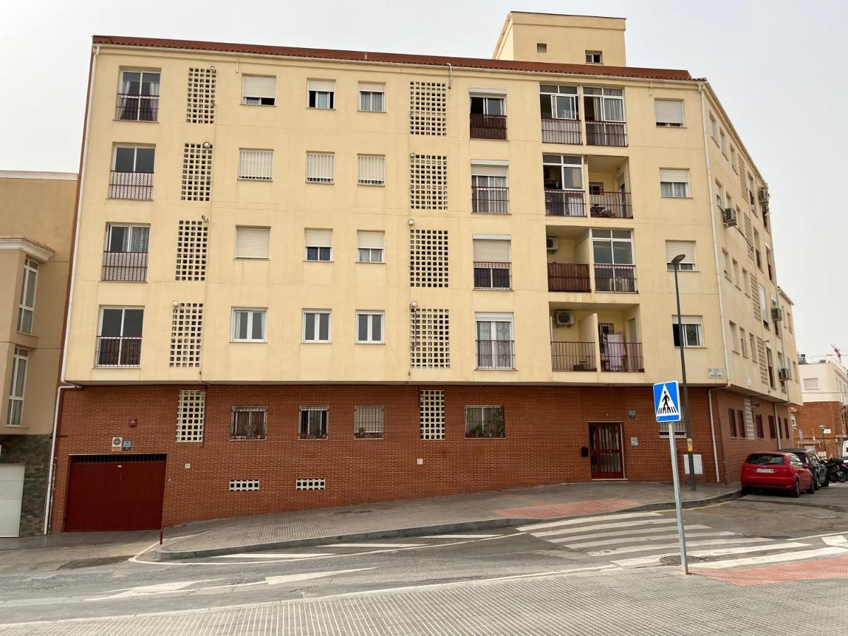 Beautiful Brand New 2 Bedroom Flat With Terrace Malaga Luaran gambar